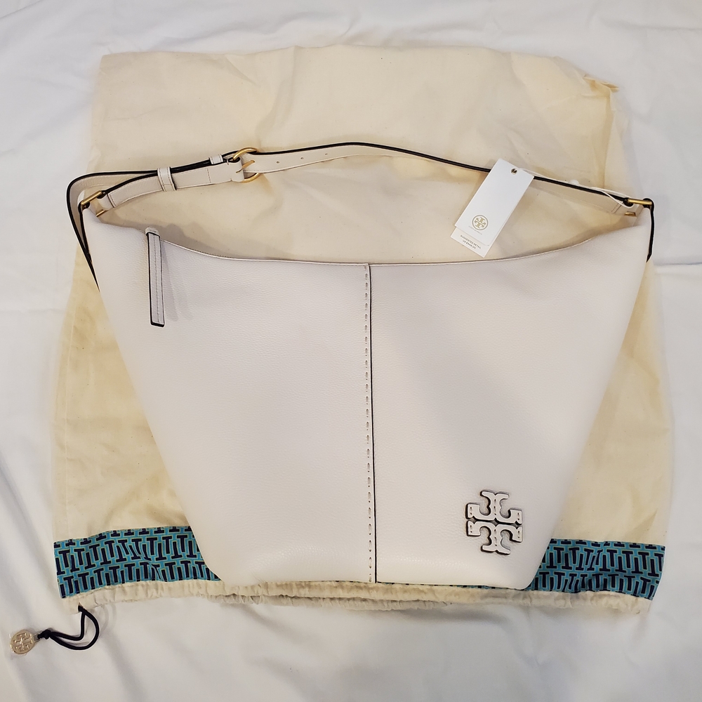 Authenticated Tory Burch Cream Leather Shoulder Bag